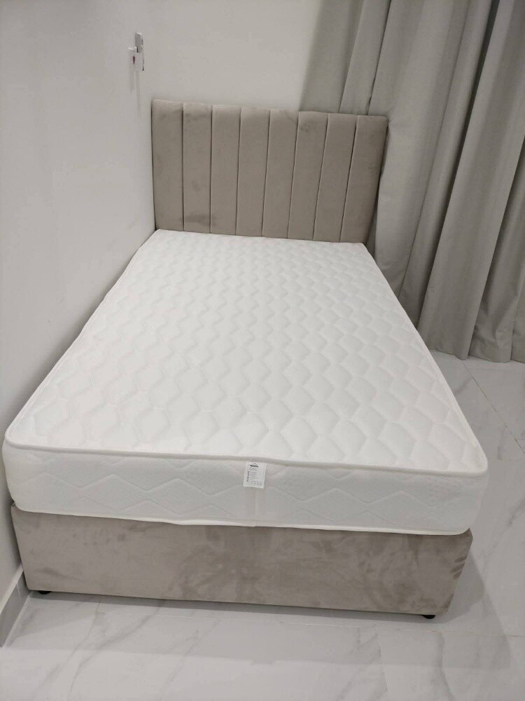 Double bed, single bed available - 12