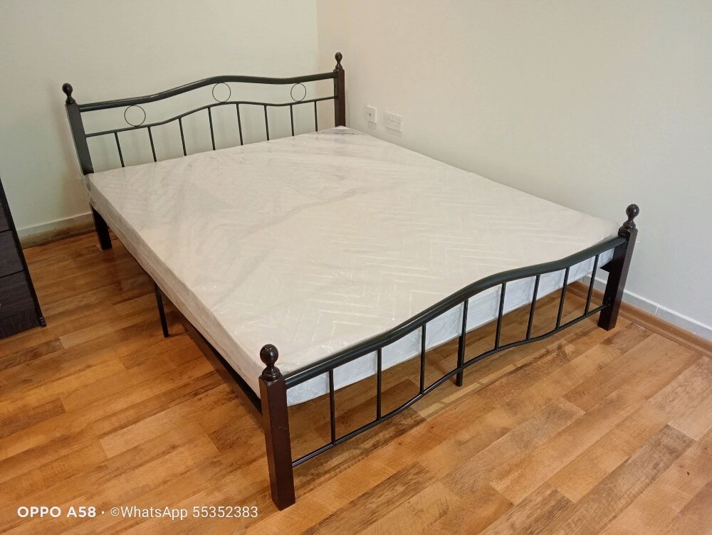 Double bed, single bed available - 15