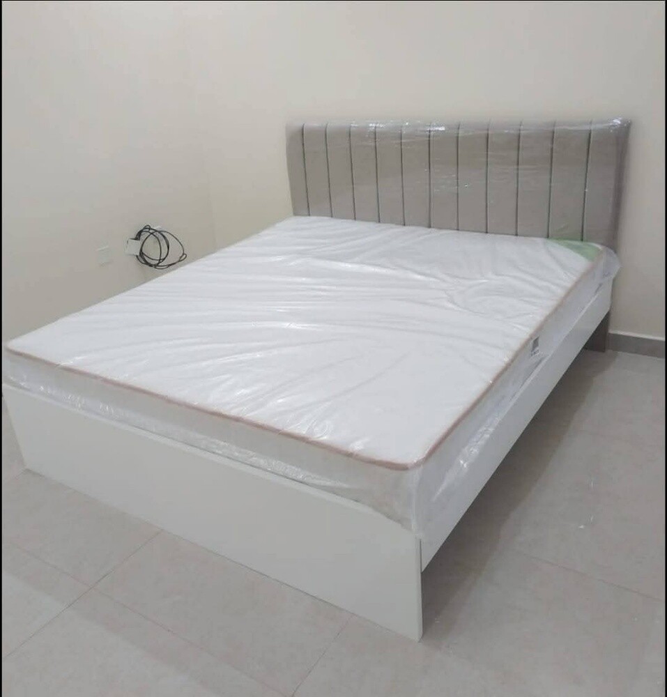 Double bed, single bed available - 13