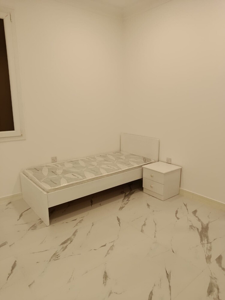 Double bed, single bed available - 7