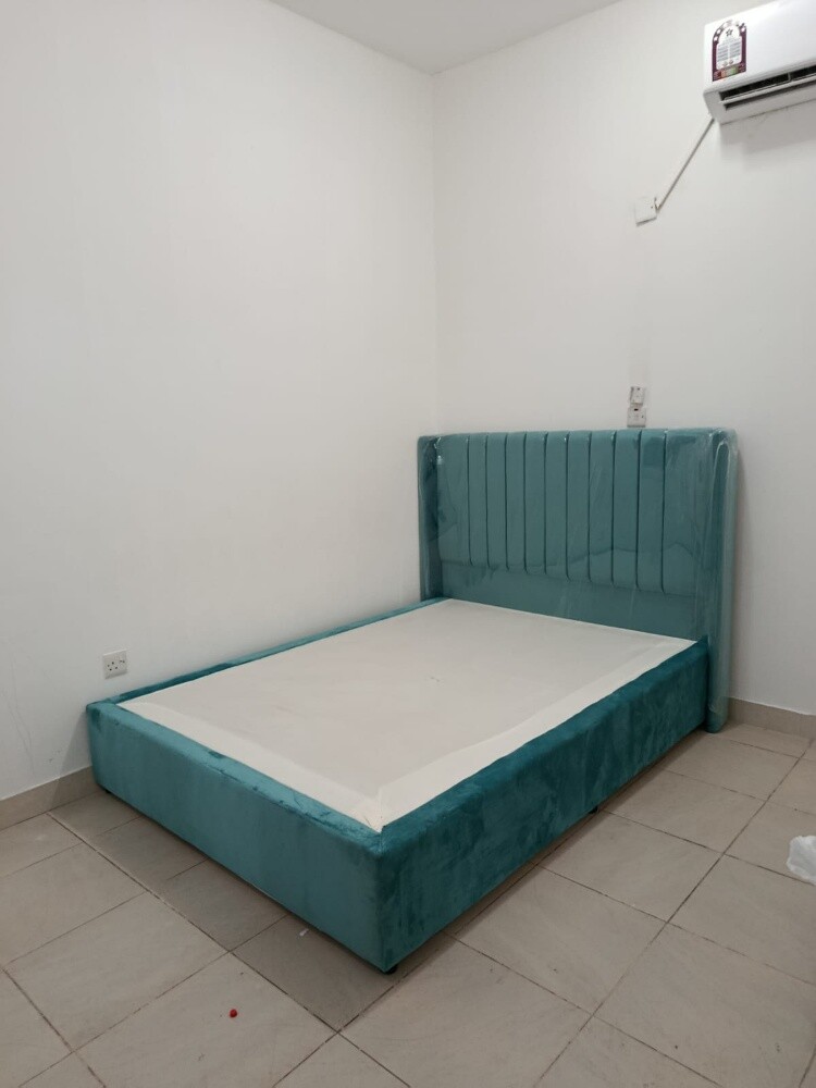 Double bed, single bed available - 10