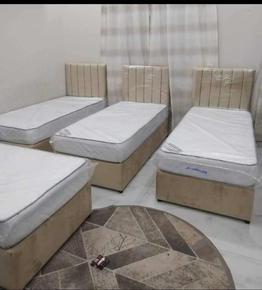 Double bed, single bed available - 27