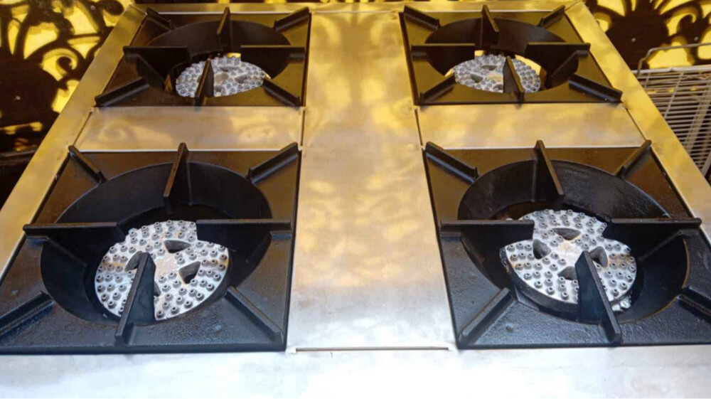 kitchen 4 burners gas  - 4
