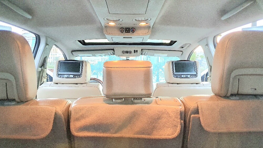 Nissan Armada LE very very clean - 18