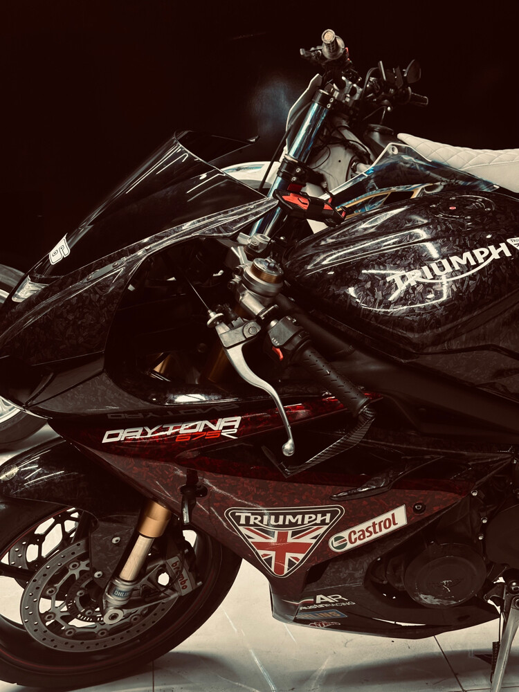 TRIUMPH DAYTONA 675R - 5