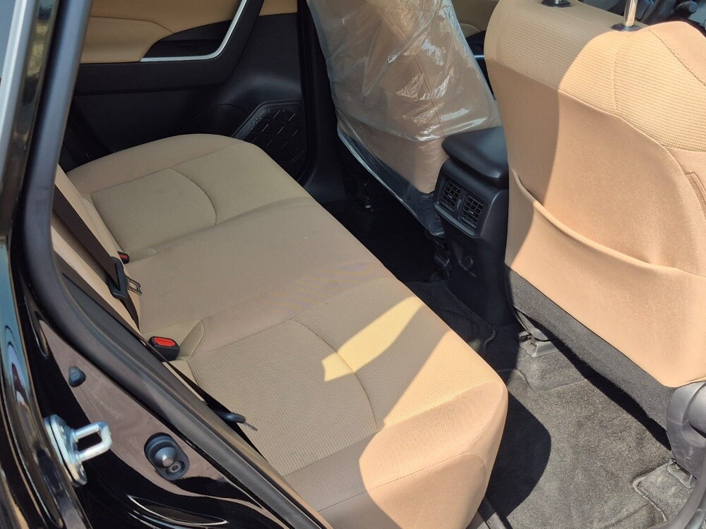 For sale: 2025 RAV4, a good oppor - 11