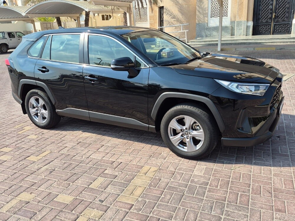For sale: 2025 RAV4, a good oppor - 7