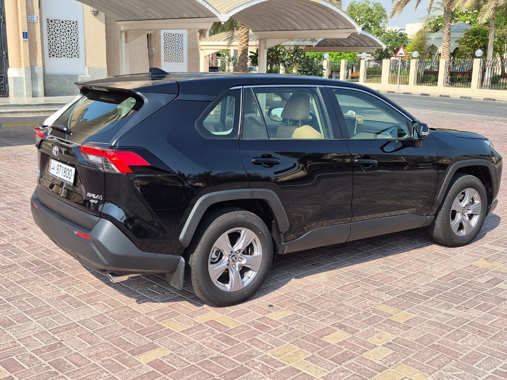 For sale: 2025 RAV4, a good oppor - 16
