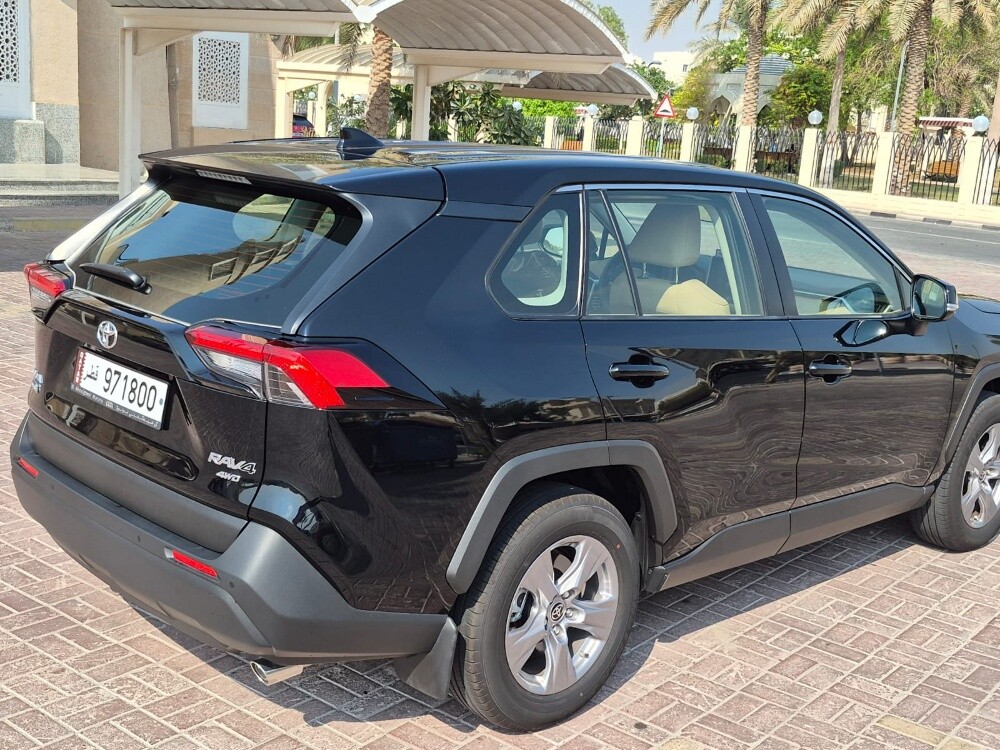For sale: 2025 RAV4, a good oppor - 12