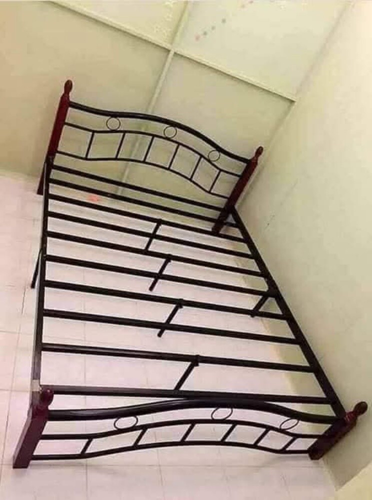 Double bed, single bed available - 23