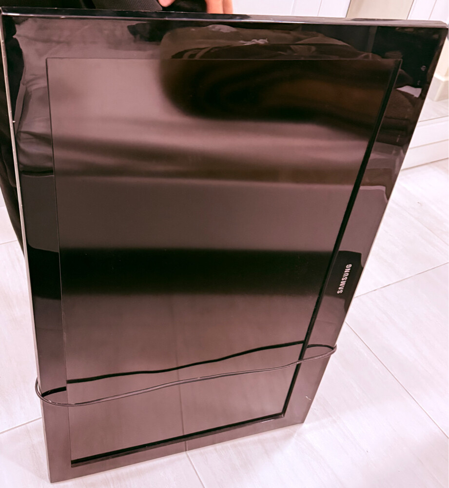 Samsung television - 1