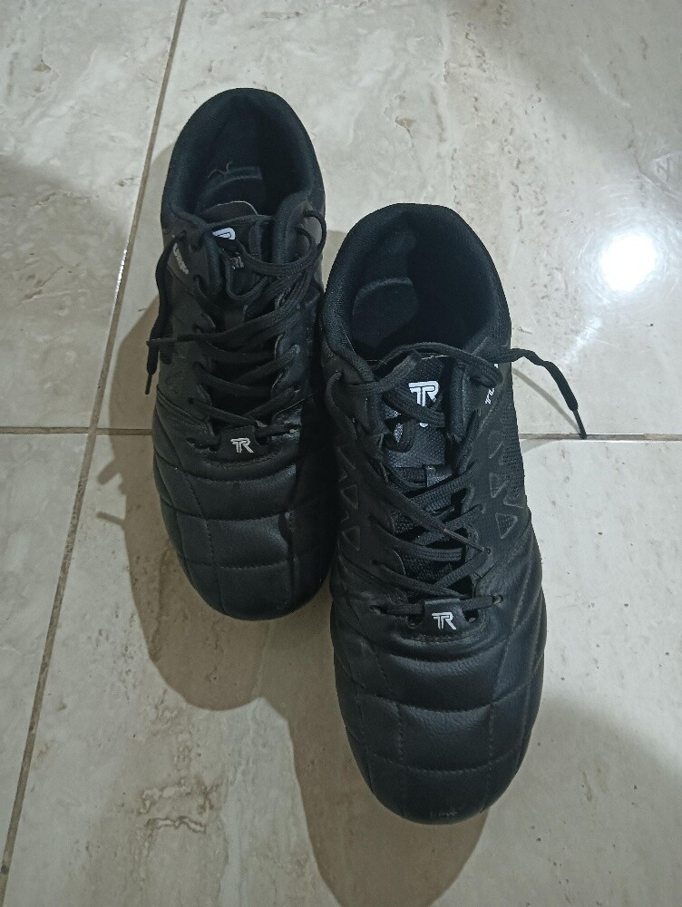 sport shoes - 2