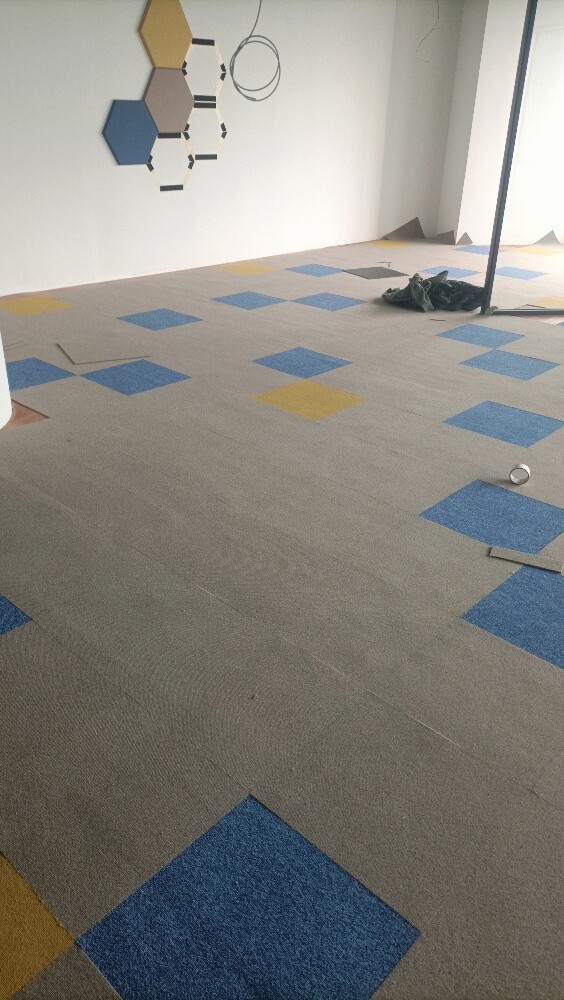office tiles carpet - 4