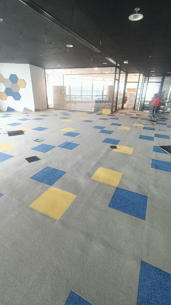 office tiles carpet - 1