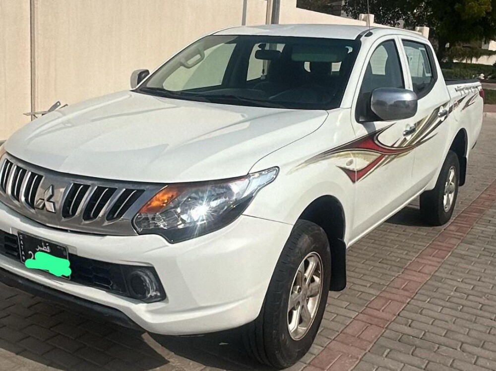 Mitsopishi pekup 4x4petrol 2018 - 4
