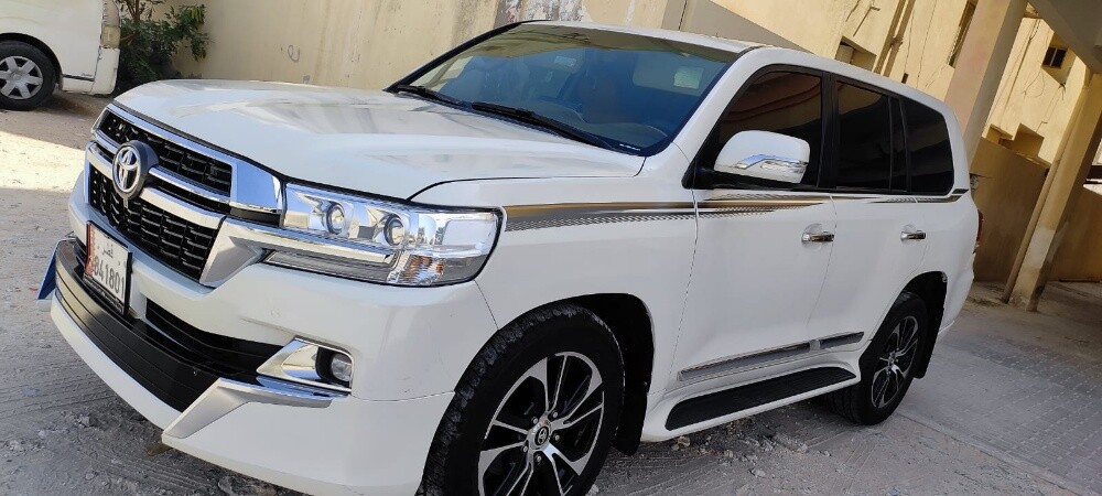 VIP LIMOUSINE SERVICE - 1