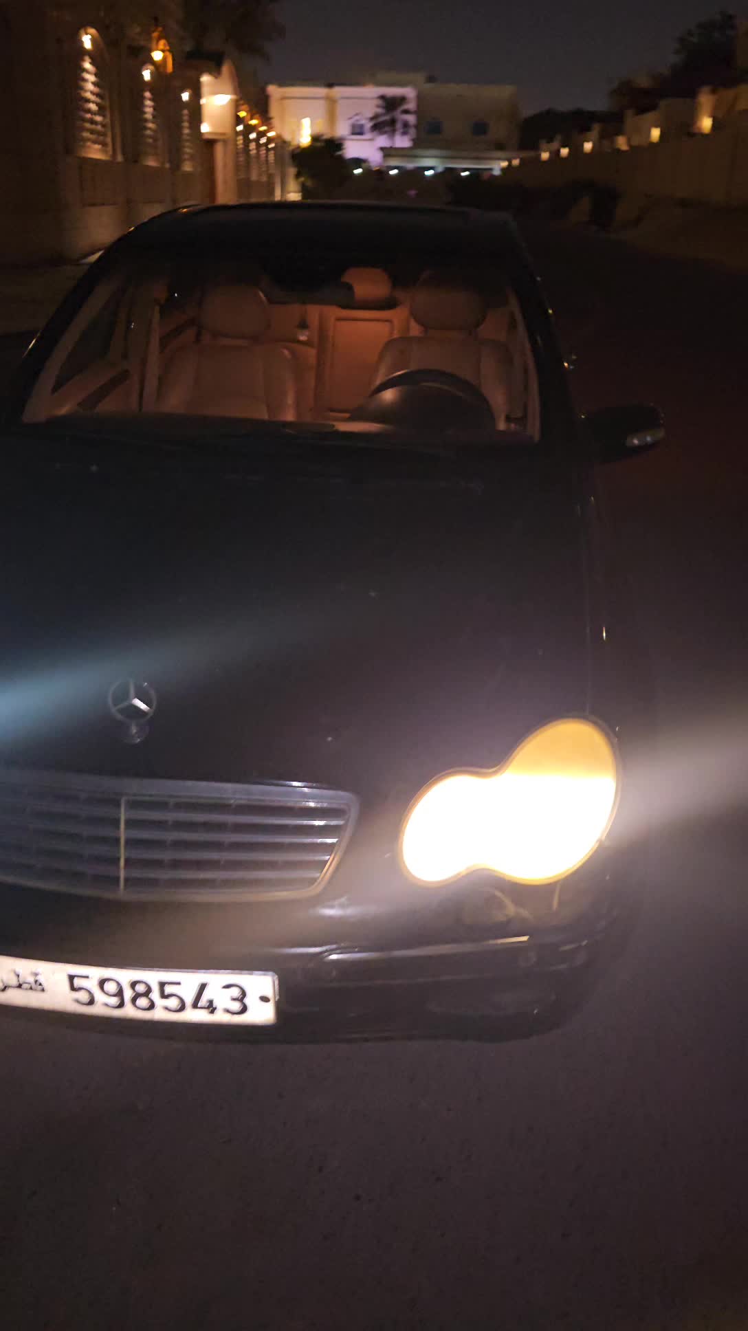 240 مرسدس - 1