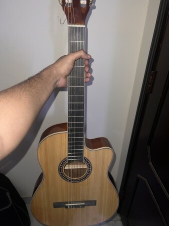 Acoustic guitar - 4