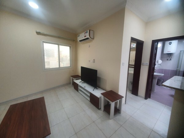 Available1BHK FF in Umm Ghuwaili - 11