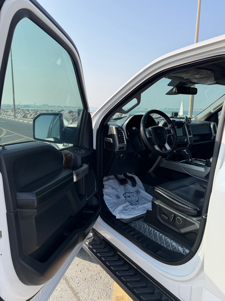 ford f150 LARIAT — photo 5 for sale in Qatar