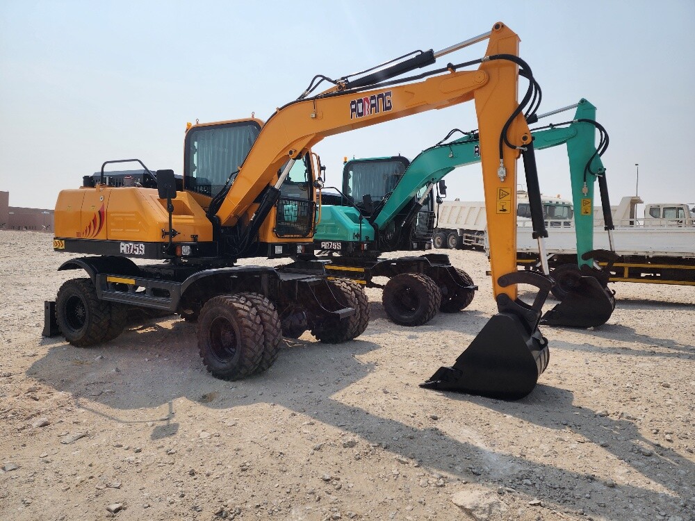 for rent 6.5 ton wheel excavator - 2