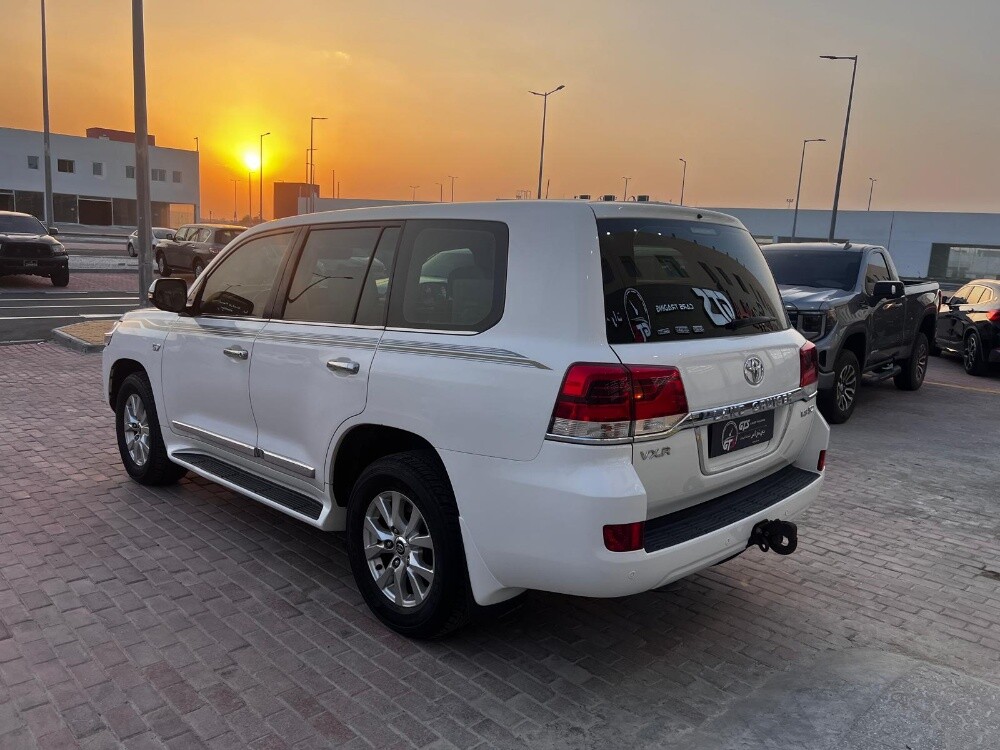 Land Cruiser vxr 2019 — photo 7 for sale in Qatar