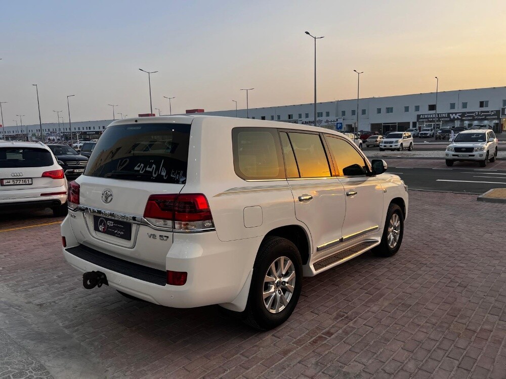 Land Cruiser vxr 2019 — photo 5 for sale in Qatar