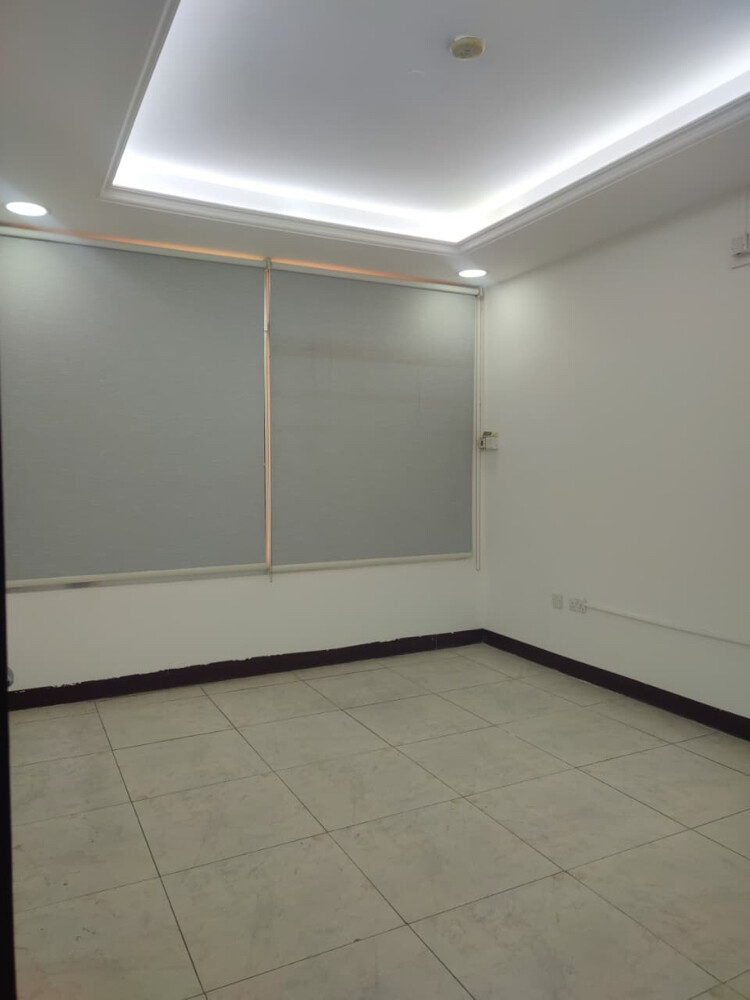 shop and office for rent - 26