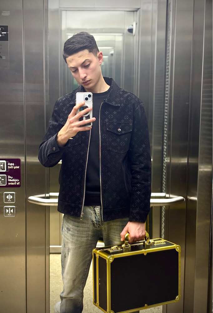 A luxurious barber - 9