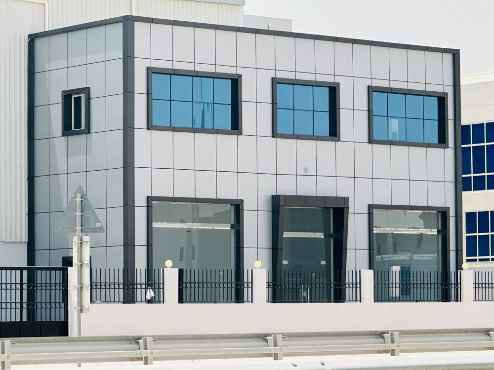 ARABIAN TOUCH CONTRACTING - 3
