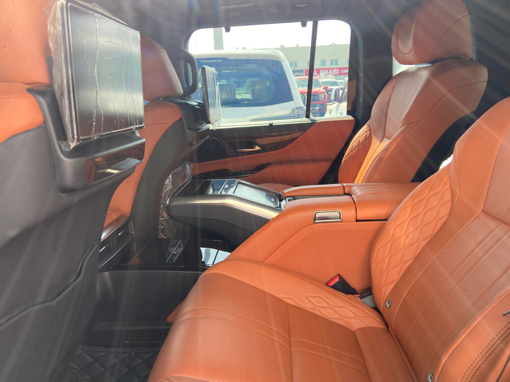 Lexus 2022 luxury black - 9