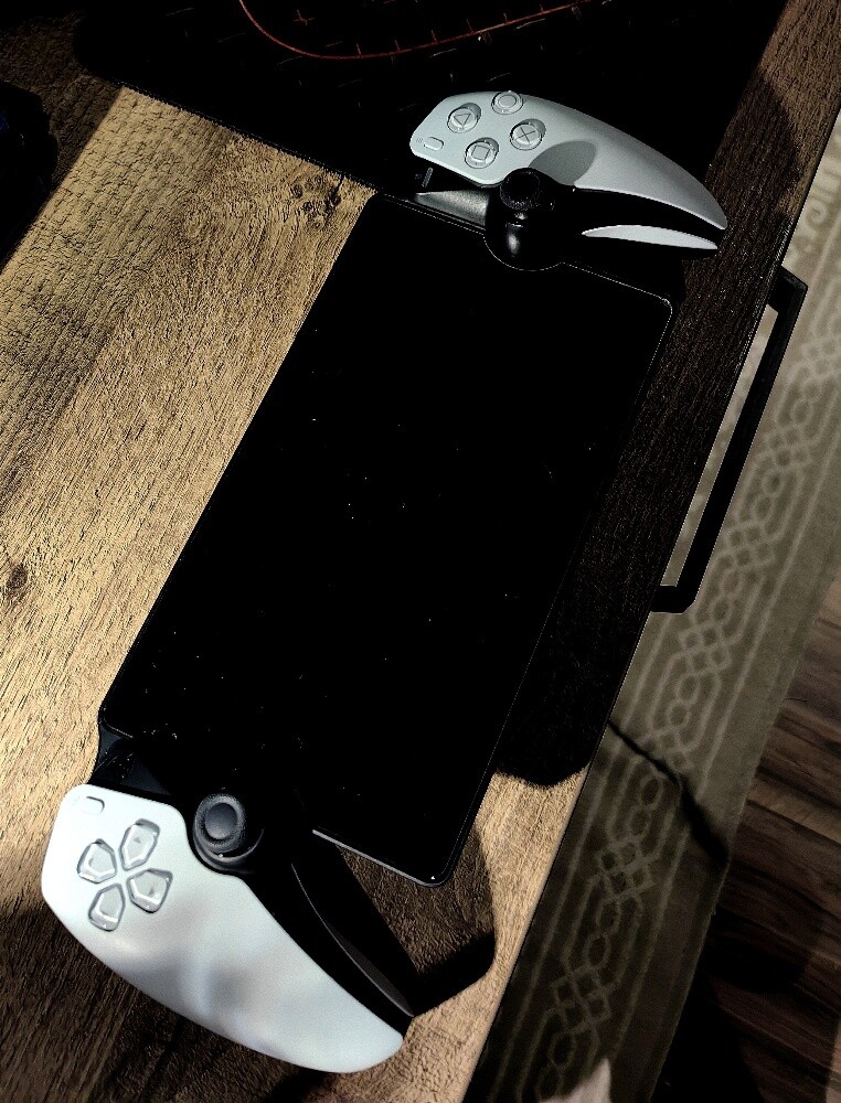 Playstation portal - 1