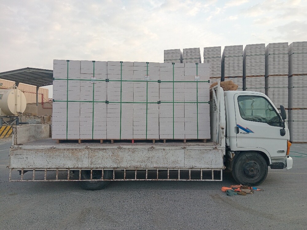 3 ton pickup - 3
