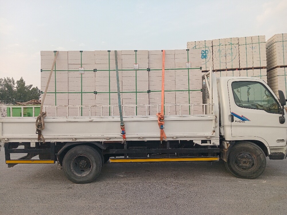 3 ton pickup - 1