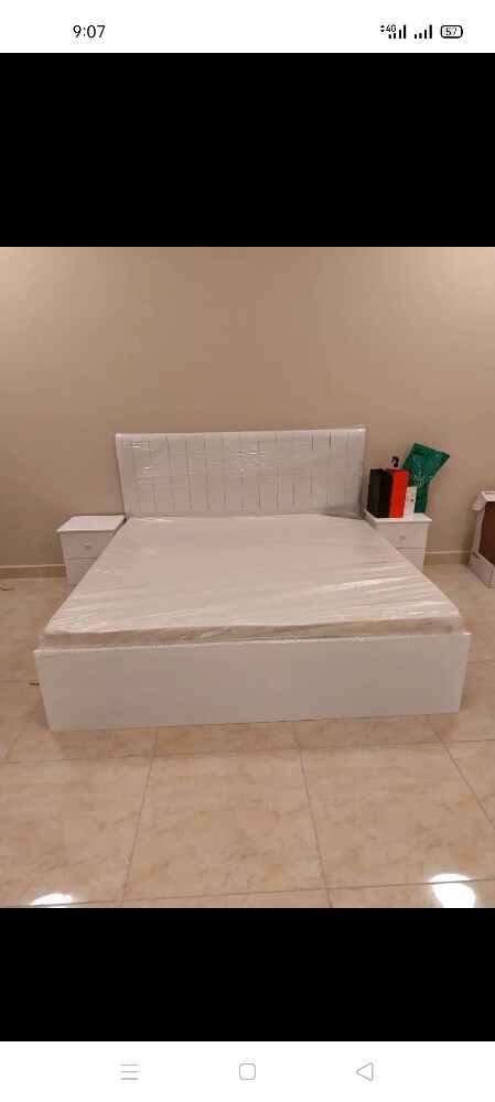 King size bed with matters - 7