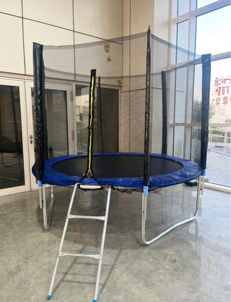Trampoline 8 feet - 1