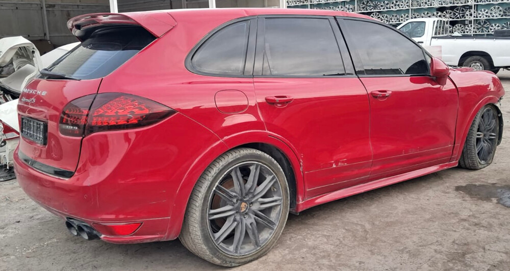 Porsche Cayenne GTS Scrap - 3
