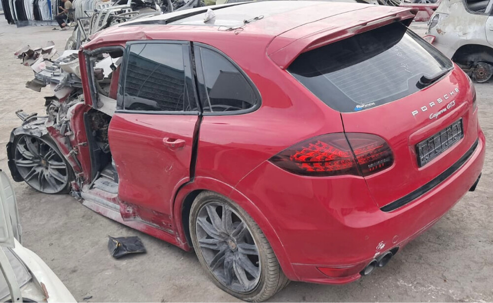 Porsche Cayenne GTS Scrap - 2