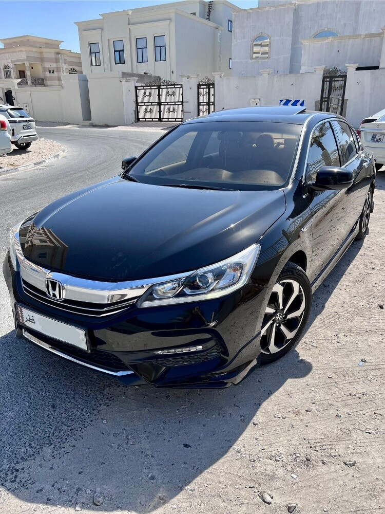 Honda Accord 2017 Ex-L Sport — photo 7 for sale in Qatar