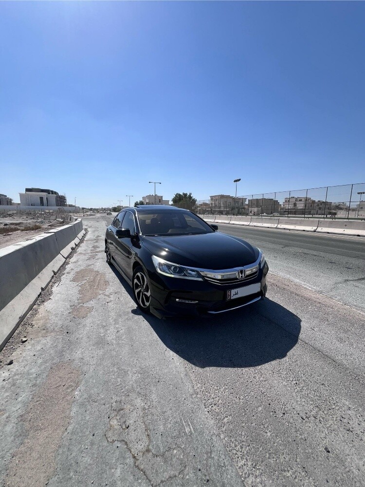 Honda Accord 2017 Ex-L Sport — photo 8 for sale in Qatar