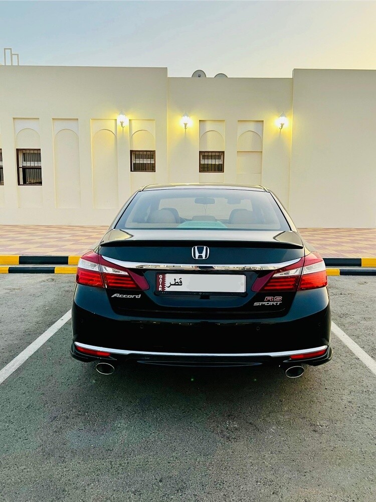 Honda Accord 2017 Ex-L Sport — photo 5 for sale in Qatar