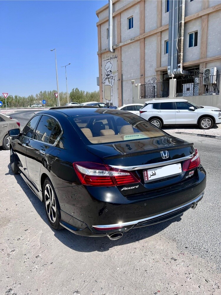 Honda Accord 2017 Ex-L Sport — photo 6 for sale in Qatar