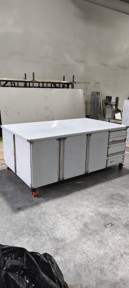 SS Base Cabinet with 3 drawers - 4