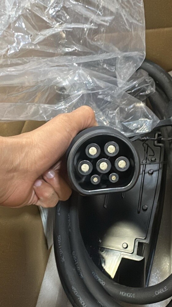 Jetour car charger installation - 3