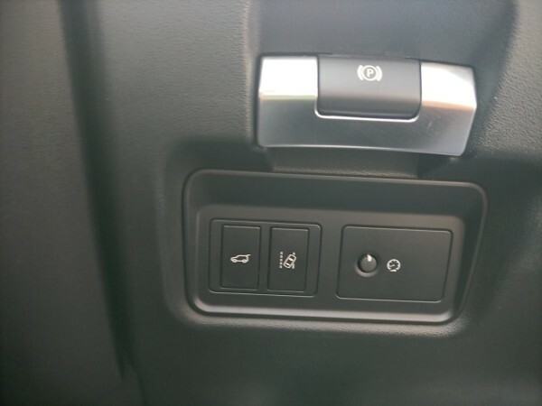Neat & Amazing E-Pace (S-Power) - 14