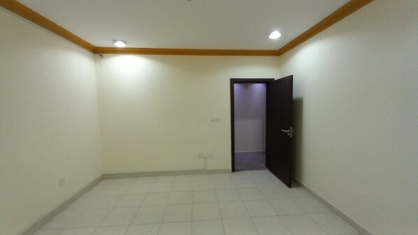 office 4 rent Algharafa 2n3 bhk - 11