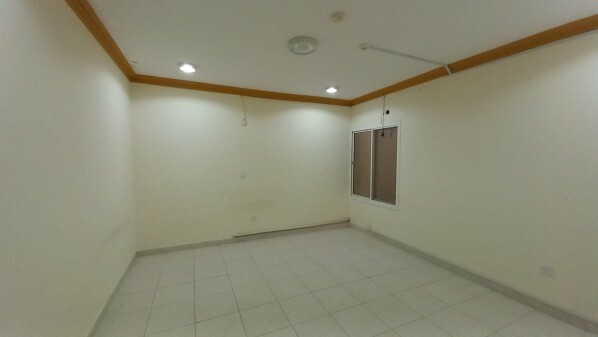 office 4 rent Algharafa 2n3 bhk - 12