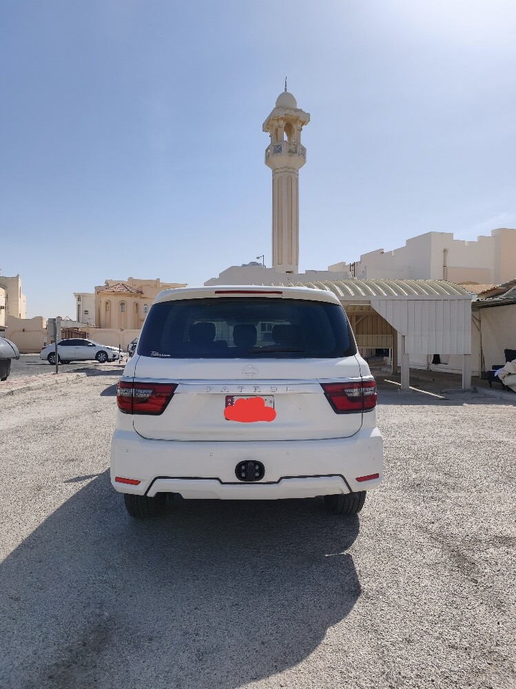 سيارة نيسان باترول - 1