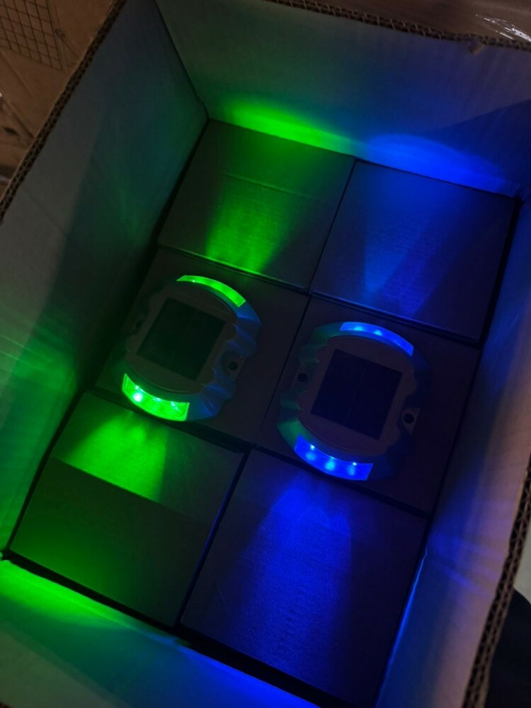 metal solar street and stud light - 5
