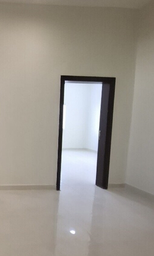 للبيع 4 فلل مؤجرة - 3